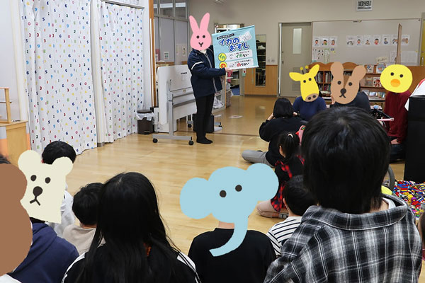 警察の方に来て頂き、不審者対応訓練をしました